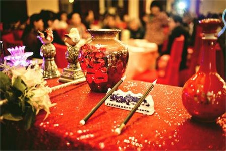 訂婚和結婚的區別